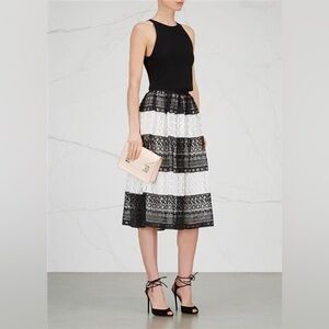 ♥️ Alice + Olivia Black Floral Embroidered Stripe Detail Birdie Skirt